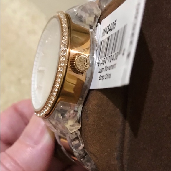 🆕🔥MICHAEL KORS BEZEL BAGUETTE GORGEOUS ROSE GOLD&CLEAR LINK STYLISH WATCH NWT! - Picture 9 of 16